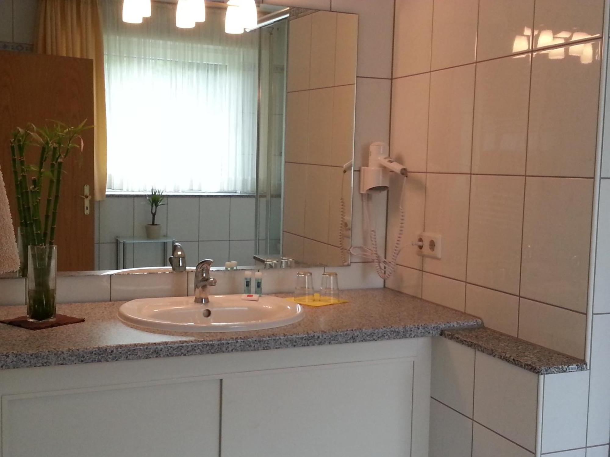 Apartmenthaus Sonnen Dusseldorf Phòng bức ảnh